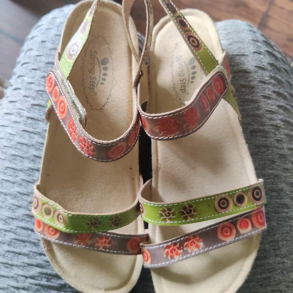 Spring Step leather embossed sandals, size 38